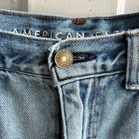 American Eagle Stretch Denim Mom Shorts - Picture 4 of 8